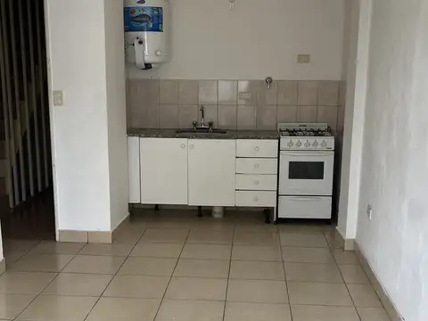 Departamento en Alquiler en Santos Lugares, $ 580.000