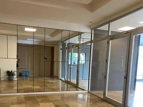 Oficina en Venta con 1 cochera