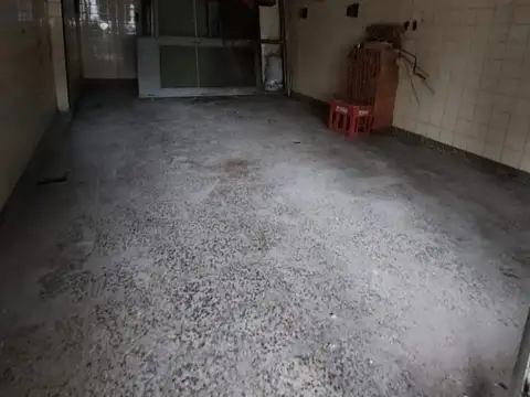 LOCAL DE 24mts2 CON BAÑO