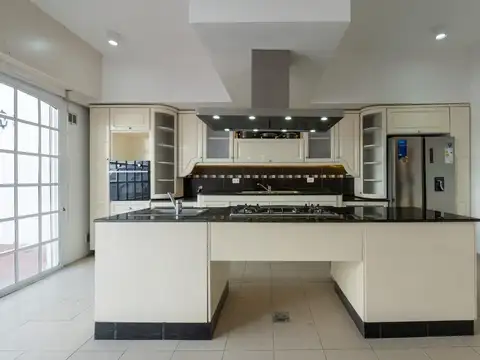 Casa en Venta en Pompeya, USD 350.000