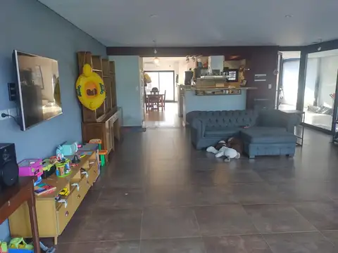 Casa en Venta en Villa Elvira, USD 180.000