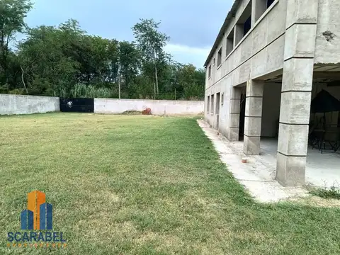 Casa en venta en Mariano Acosta