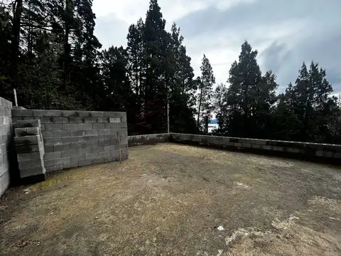 Cabaña con platea de 90 m2 Barrio Melipal 2