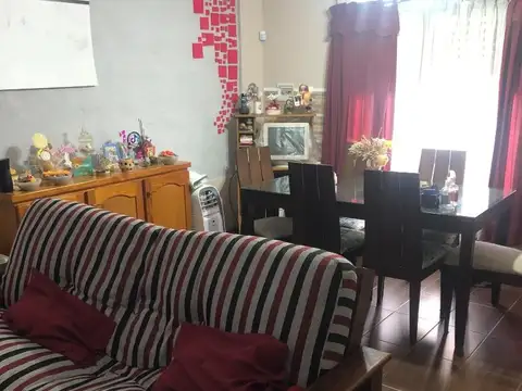 Casa en Venta en Villa Santos Tesei, USD 135.000