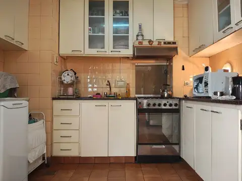 Departamento 4 ambientes con 2 baños
