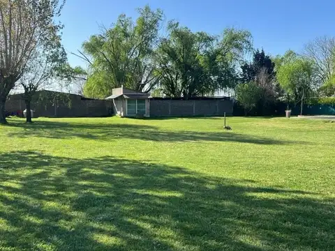 Casa quinta 4 ambientes en La Celia Ezeiza 1090 m2