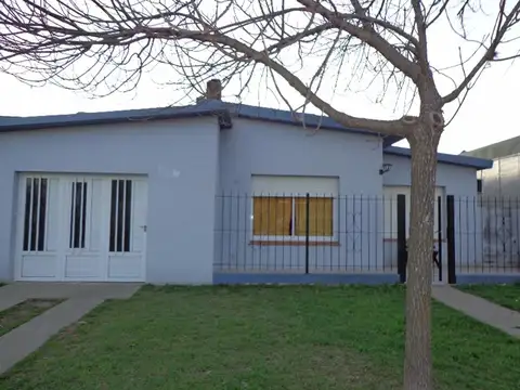 Venta Chalet con Tejas.Buena Calidad.Todos los Servicios *