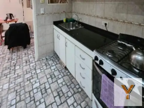 Depto Tipo Casa en Venta en Lanus Oeste, USD 65.000