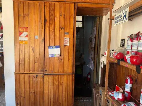 Local en Venta Via Púb.