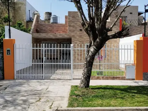 Alejandro De Aguado 1100