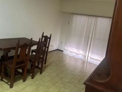 San Martin 200, Piso 4