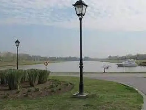 San Juan - lote al Río