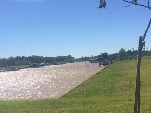 Lote al Rio en venta en San Juan