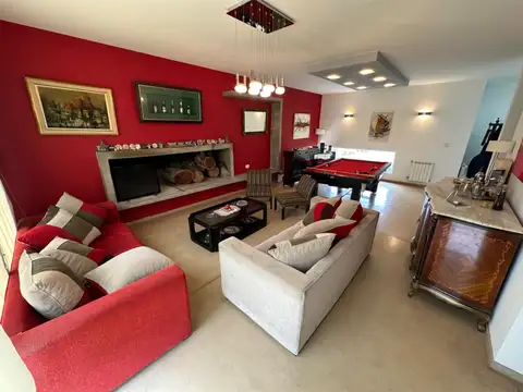 Casa en Venta en Piedras Blancas Barrio Privado, USD 495.000