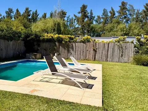 Casa  en Venta en La Comarca, General Pacheco, Tigre