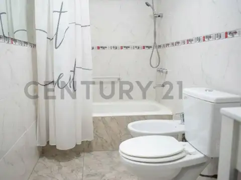 3 de febrero 2100, Piso 0