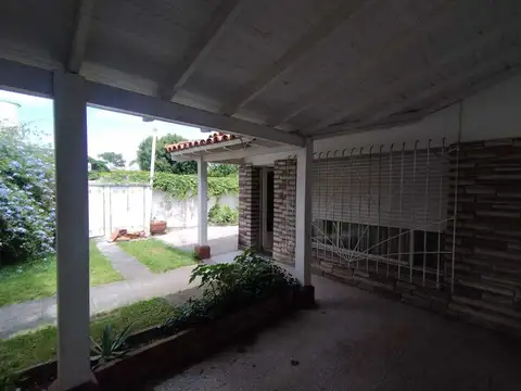 Casa en Alquiler en La Plata [Cod: 161-1701]