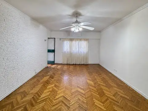 Departamento en Venta en La Chacarita, USD 215.000