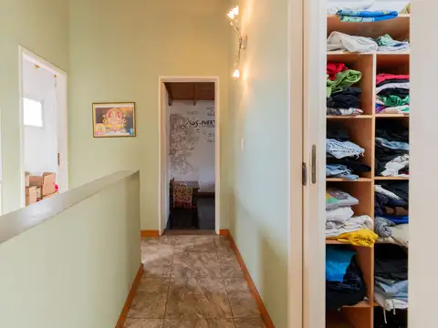 Casa 4 ambientes con 1 baño