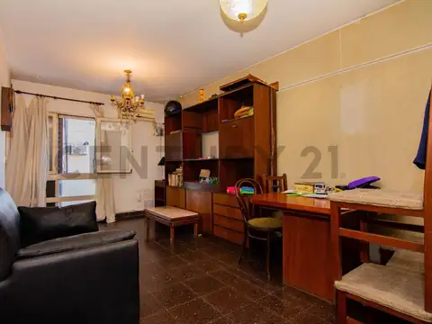 Venta Departamento de 2 Dormitorios con balcón al frente en Lourdes, Rosario