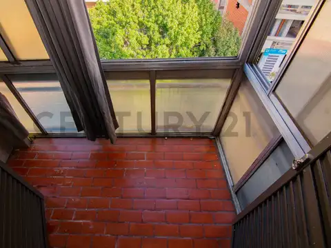 Venta Departamento de 2 Dormitorios con balcón al frente en Lourdes, Rosario