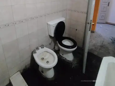 Casa 4 ambientes con 1 baño