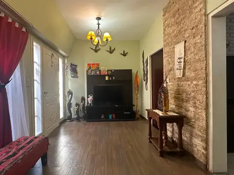 Depto Tipo Casa 3 ambientes con 3 baños
