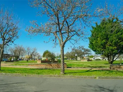 Atractiva Ubicación- Vivienda más Apto