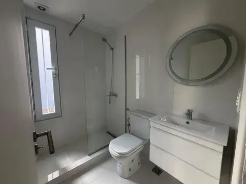 Depto Tipo Casa en Alquiler en Villa Urquiza, USD 1.400