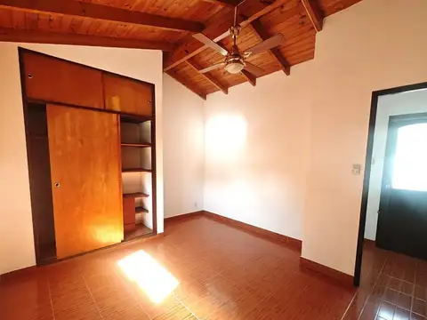 Depto Tipo Casa 3 ambientes con 2 baños