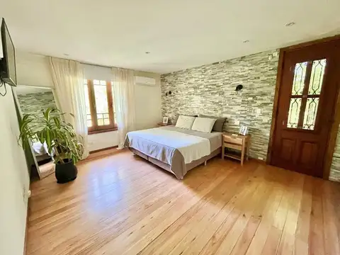 Casa 4 ambientes con 3 baños