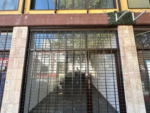 local 80m2 en dos plantas