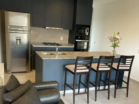 Departamento en Alquiler en Luzuriaga, $ 1.200.000