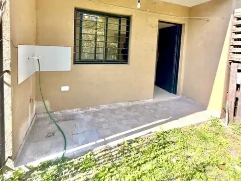 VENTA DOS AMBIENTES EN COMPLEJO CON ESPACIO GUARDA COCHE