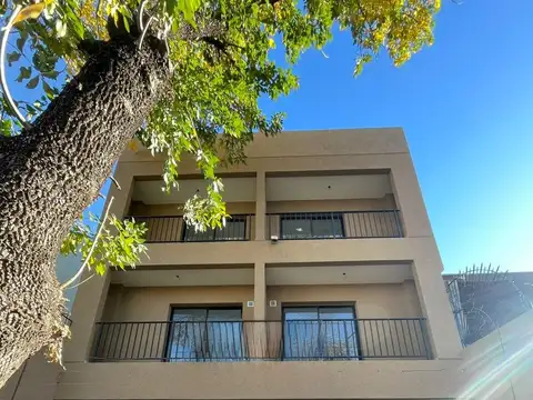 Departamento 4 ambientes en venta en Munro