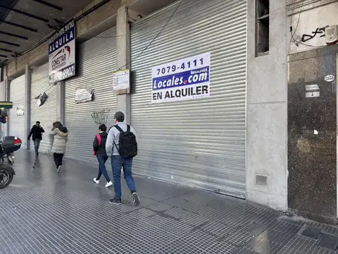 Local Cabildo y Congreso salida de Subte