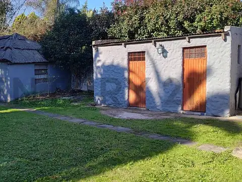Casa Quinta en Venta con Parque y Pileta en Olmos