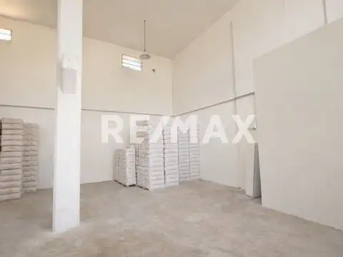 VENTA LOCAL, OFICINAS Y GALPÓN CENTRO CIPOLLETTI