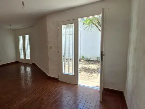 Jose Esteban Bustos 1400