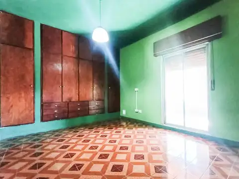 VENTA CASA 3 AMB C/ QUINCHO Y GARAGE EN BURZACO