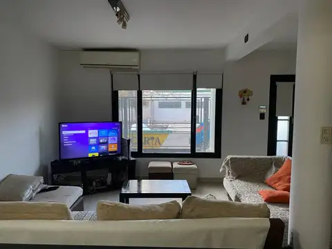 Casa 6 ambientes con 1 baño
