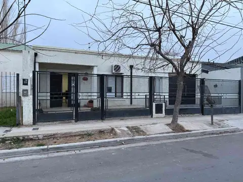 Casa en Alquiler en Neuquen, Confluencia