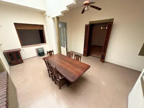 Casa en Alquiler en República De La Sexta, $ 2.700.000