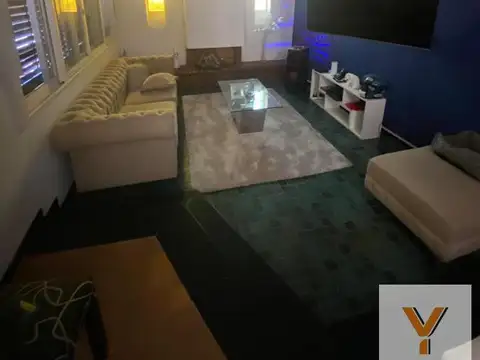 Casa 2 ambientes con 1 baño