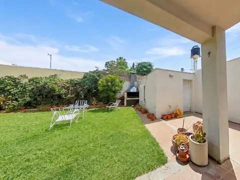 CASA EN VENTA SEXTA SECCION MENDOZA 3 DORMITORIOS CON TOUR VIRTUAL