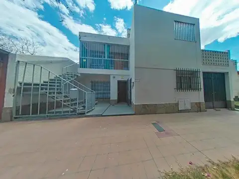 CASA EN VENTA SEXTA SECCION MENDOZA 3 DORMITORIOS CON TOUR VIRTUAL