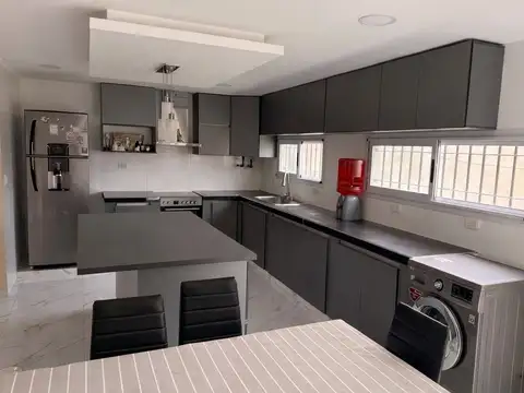 CASA EN VENTA 2 AMBIENTES EN GLEW