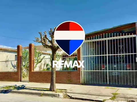 CASA EN VENTA SANTA ANA CON COCHERA APTA CREDITO