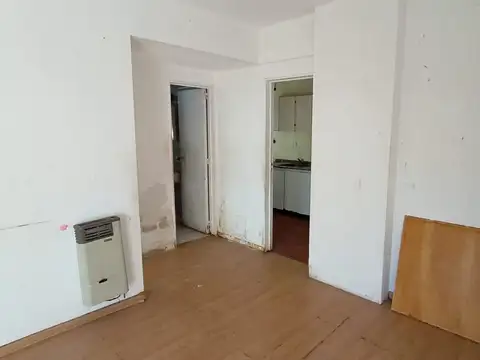 Cosquín 100, Piso 4
