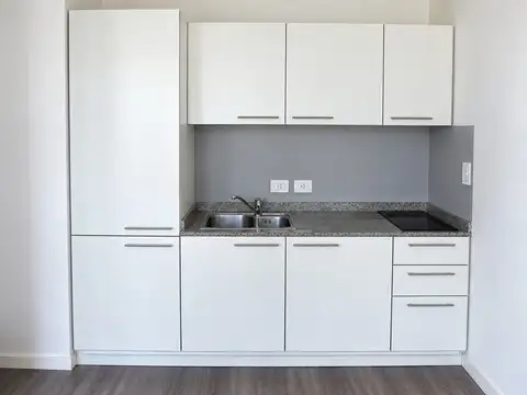 1 Ambiente | 36 m² | Contrafrente | Balcón | Pileta | S. U. M. | Parrilla | Laundry